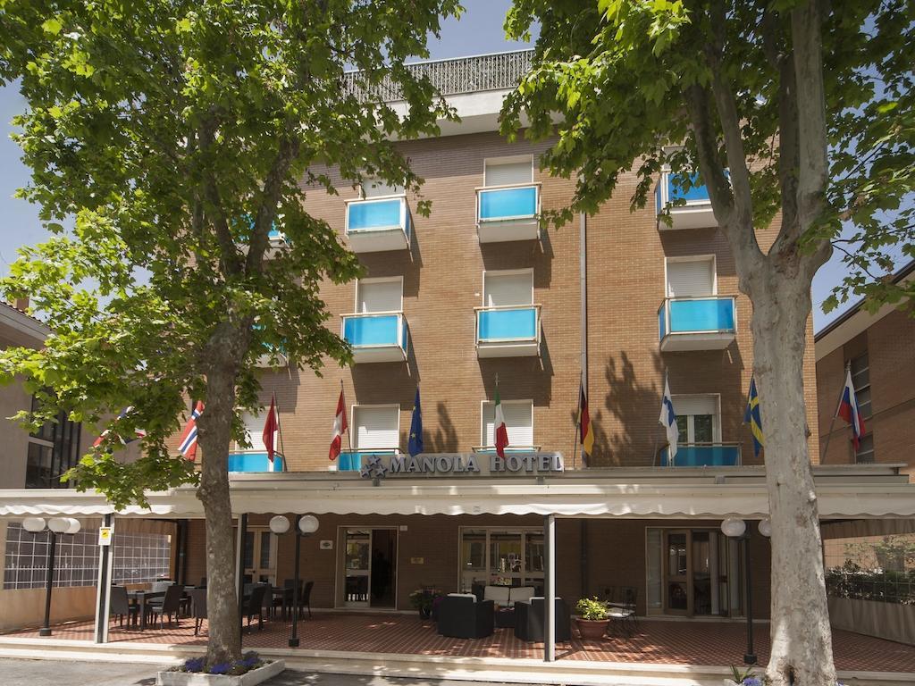 Hotel Manola リミニ エクステリア 写真