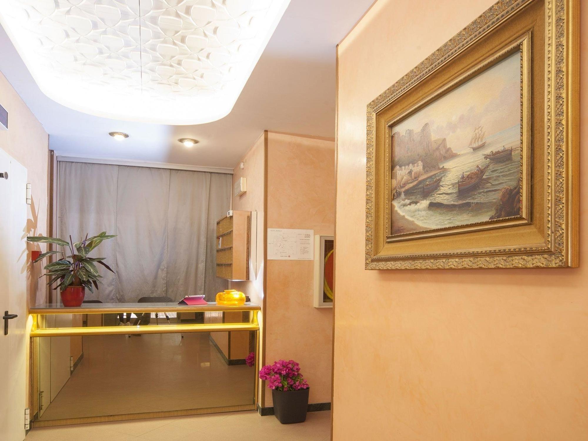 Hotel Manola リミニ エクステリア 写真